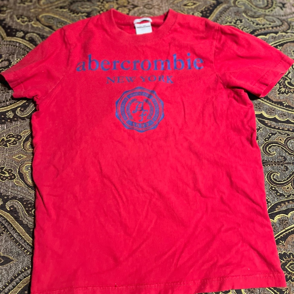 Abercrombie t-shirt